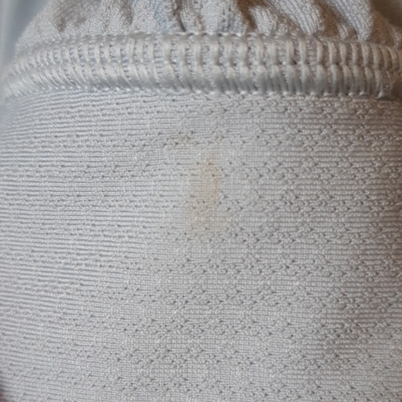 Lululemon workout top grey & yellow - Picture 4 of 6